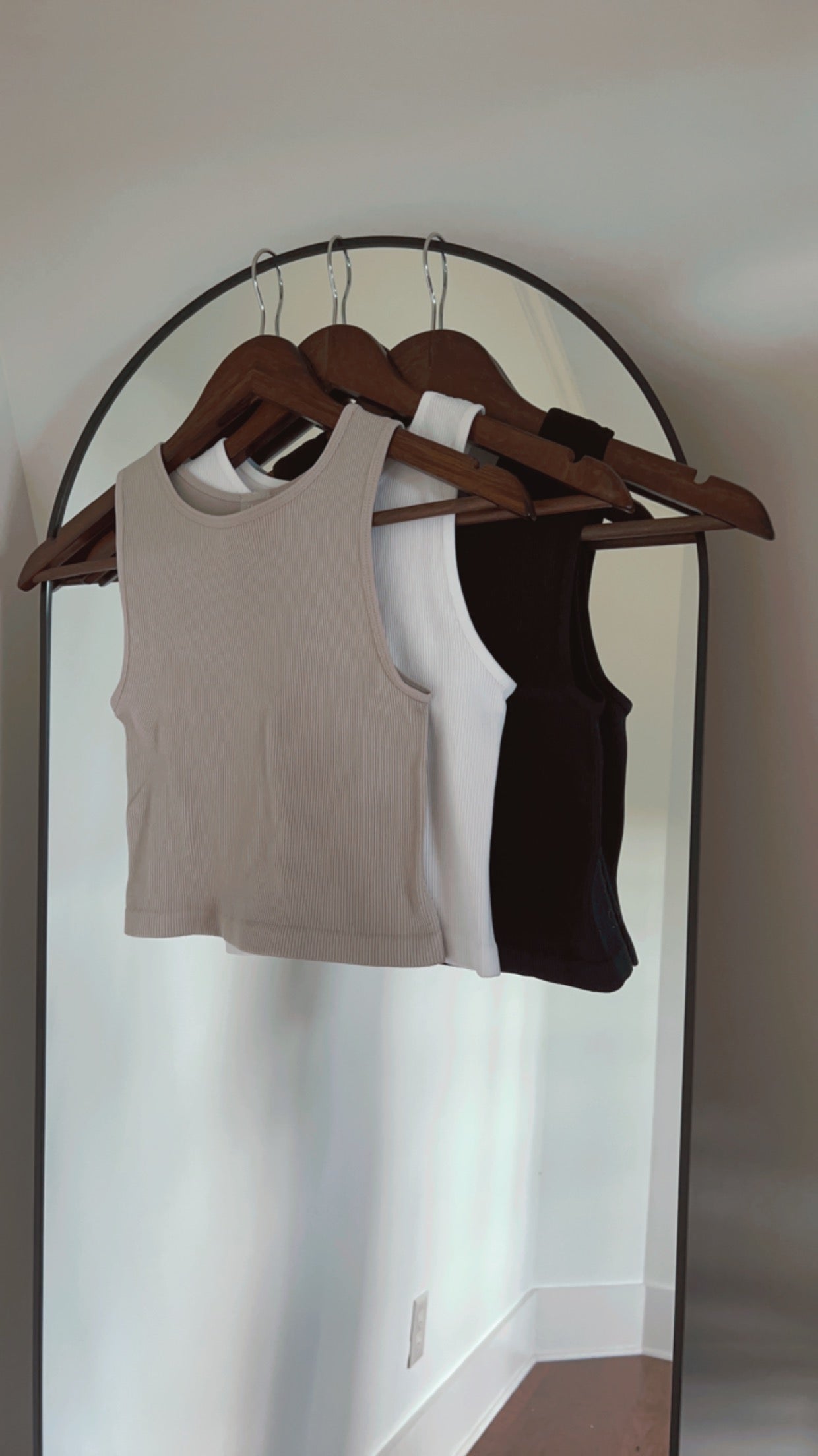 Thick rib crop tank (multiple colors)
